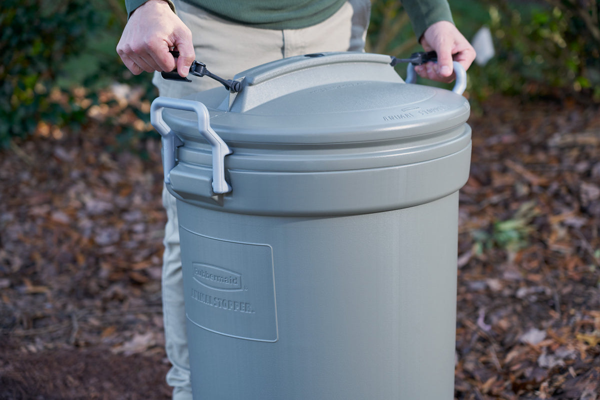 Animal Stopper Trash Can - US 47571