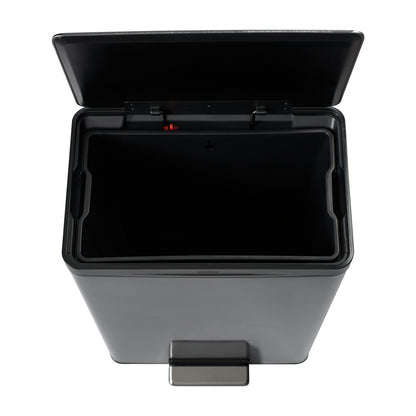 Elite™ Step-On Trash Can - US 44383