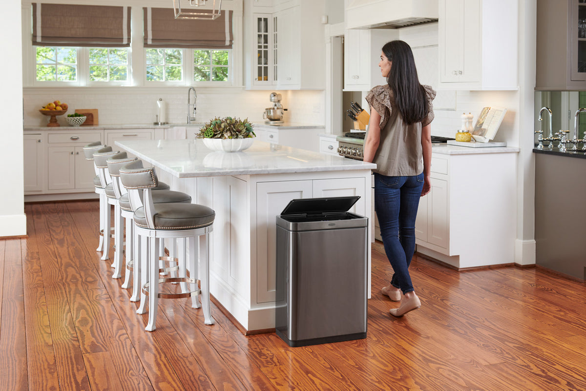 Elite™ Sensor Trash Can - US 61383