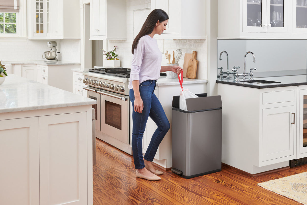 Elite™ Slim Step-On Trash Can - US 22862