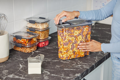 Brilliance™ Pantry Cereal Keeper, 18-Cup Airtight Cereal Container - US 31166
