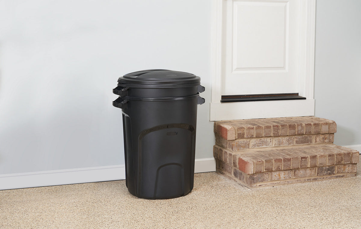 Roughneck™ Vented Non-Wheeled Trash Can - US 70999