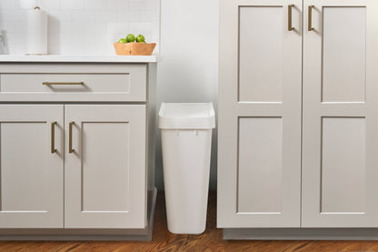 Swing Top Trash Can - US 60548
