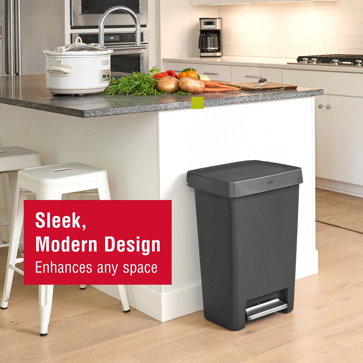 Step-On Trash Can - US 00807